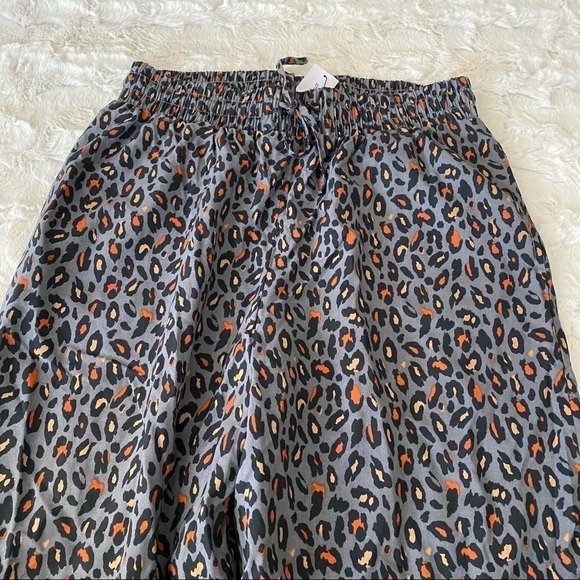 NWT Graceatworth The Drop Women's Gray Animal Print Pull On Pants Size Large - Picture 7 of 9